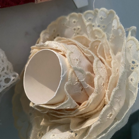 Lace Lot for sewing and crafts - Picture 6 of 9